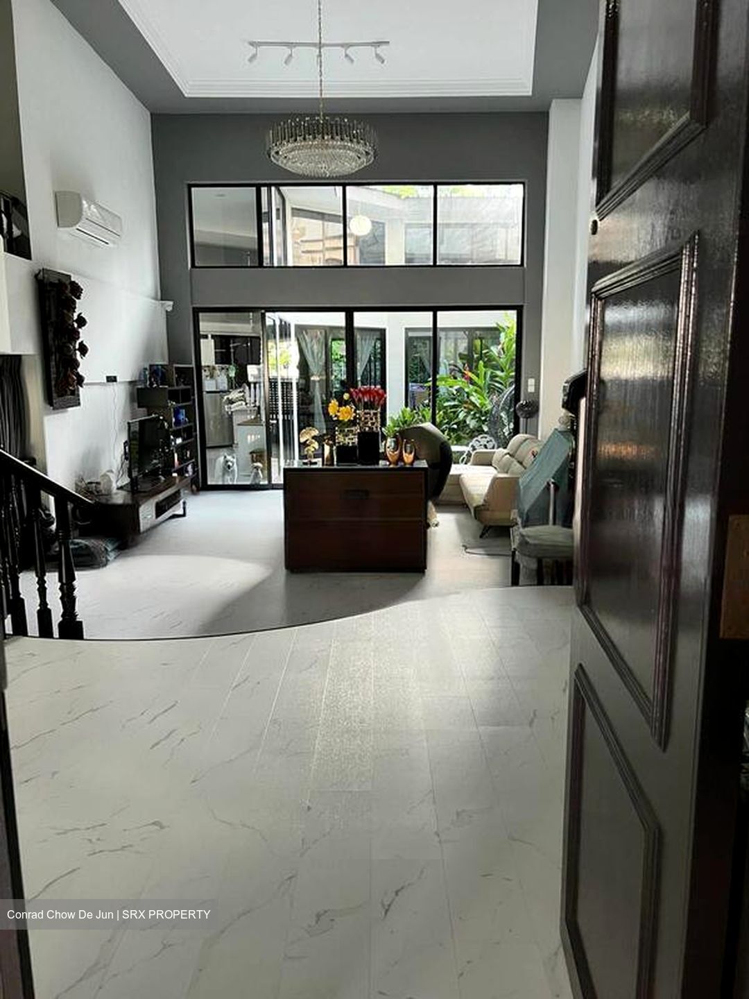 Elias Terrace (D18), Terrace #473006021
